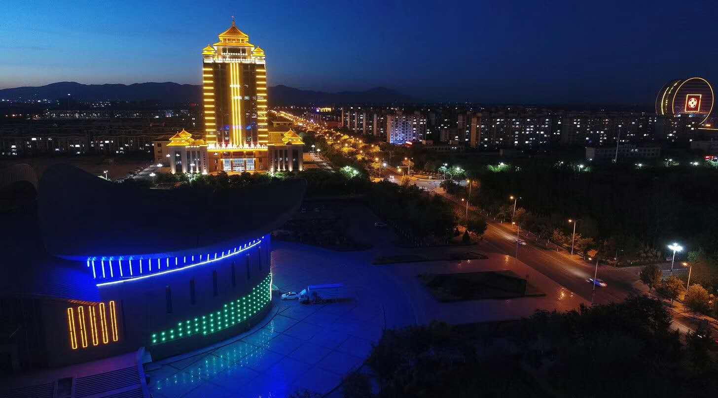 夜幕中的平罗美景