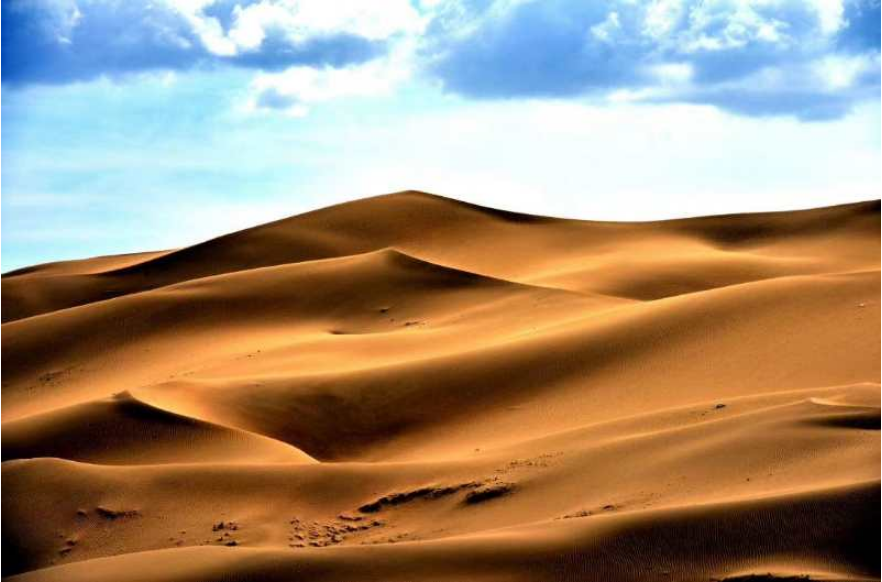 大漠孤烟直 长河落日圆