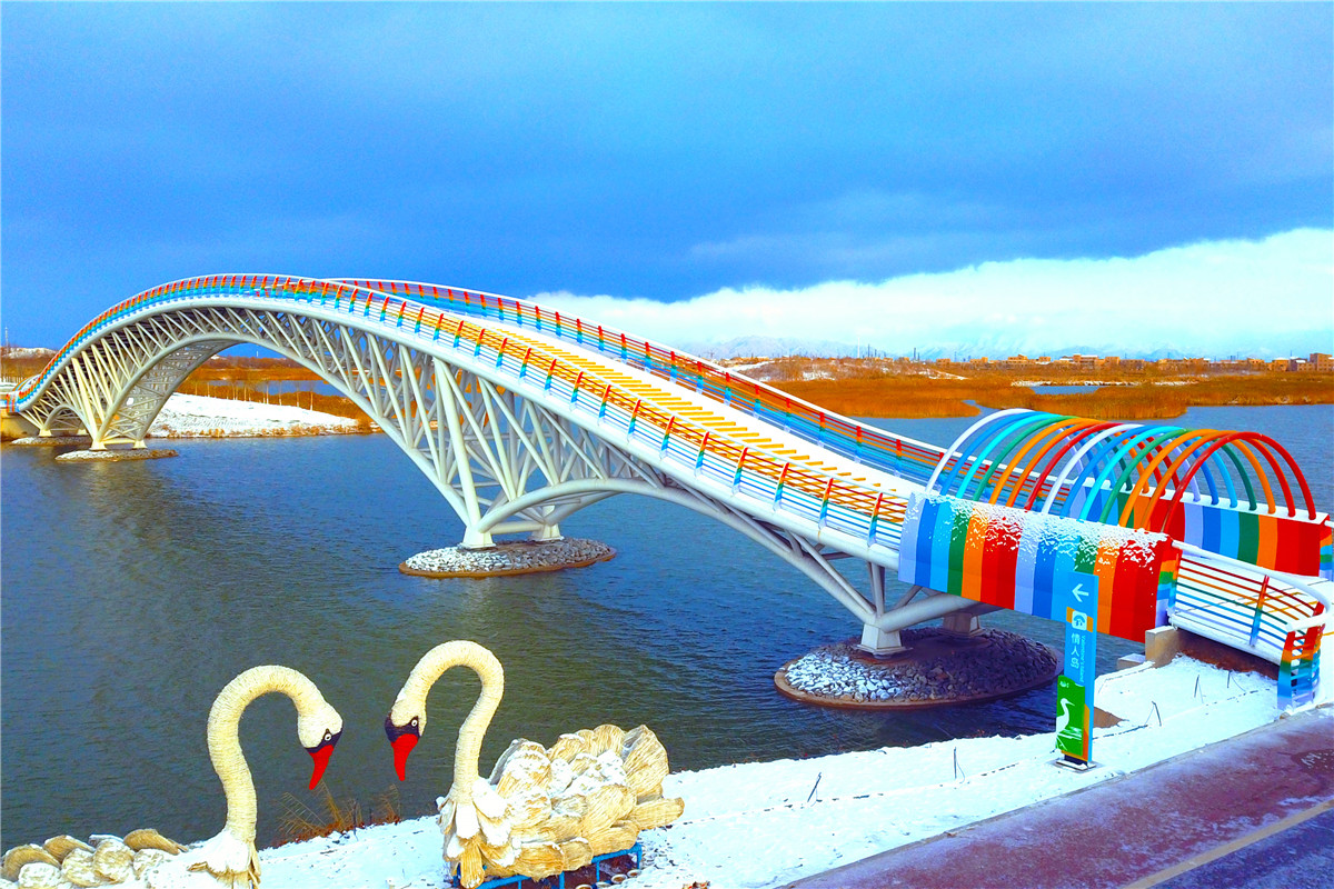 沙湖迎初雪 风景美如画